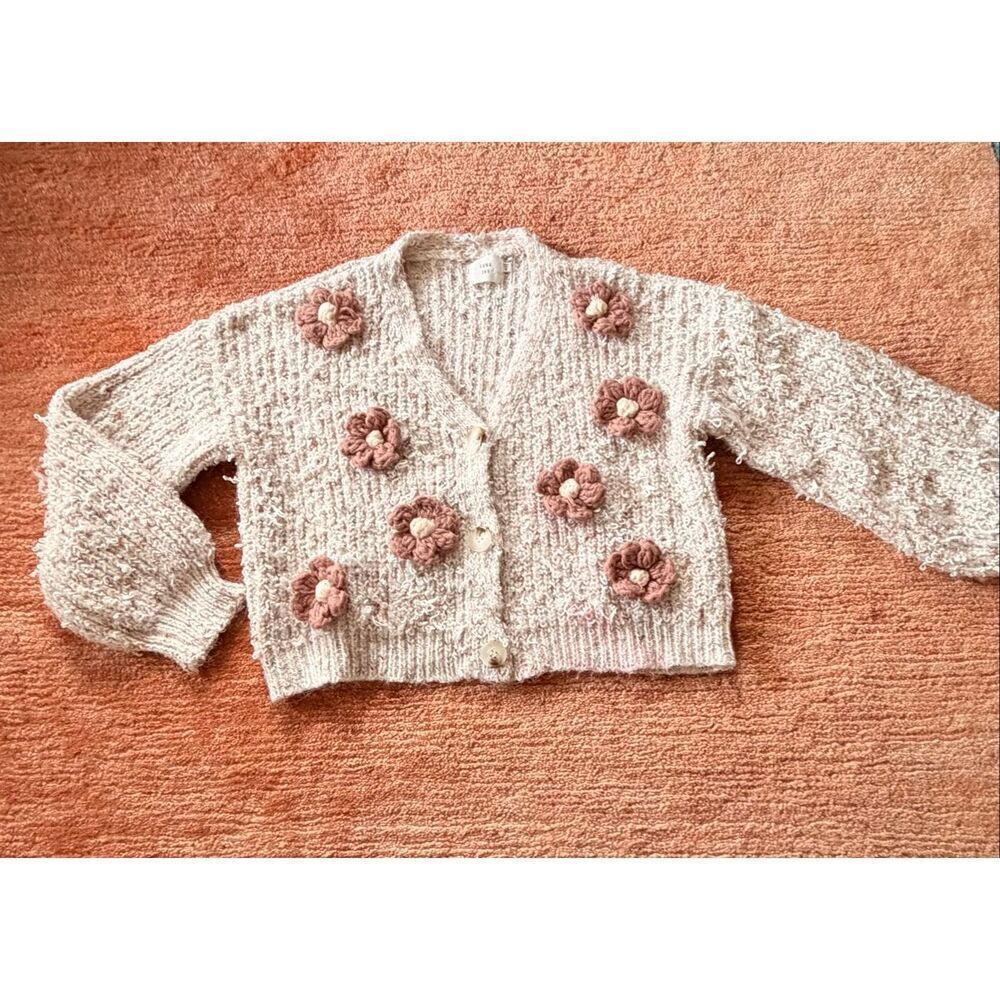 Luna Ivy AnthropologieโFloral Knit Cardigan Size M Textured Flower Sweater